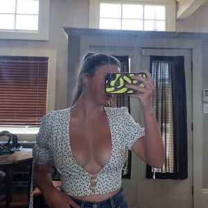 Verge Girl White Crop Top